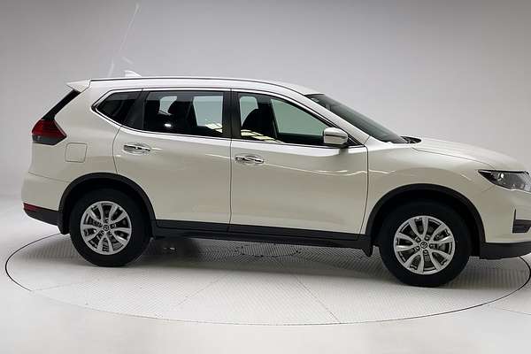 2022 Nissan X-TRAIL ST T32