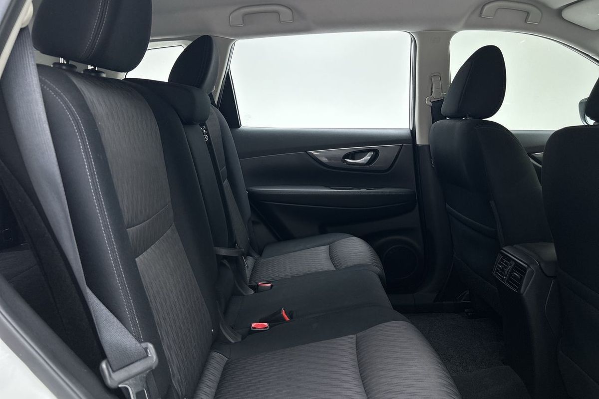 2022 Nissan X-TRAIL ST T32