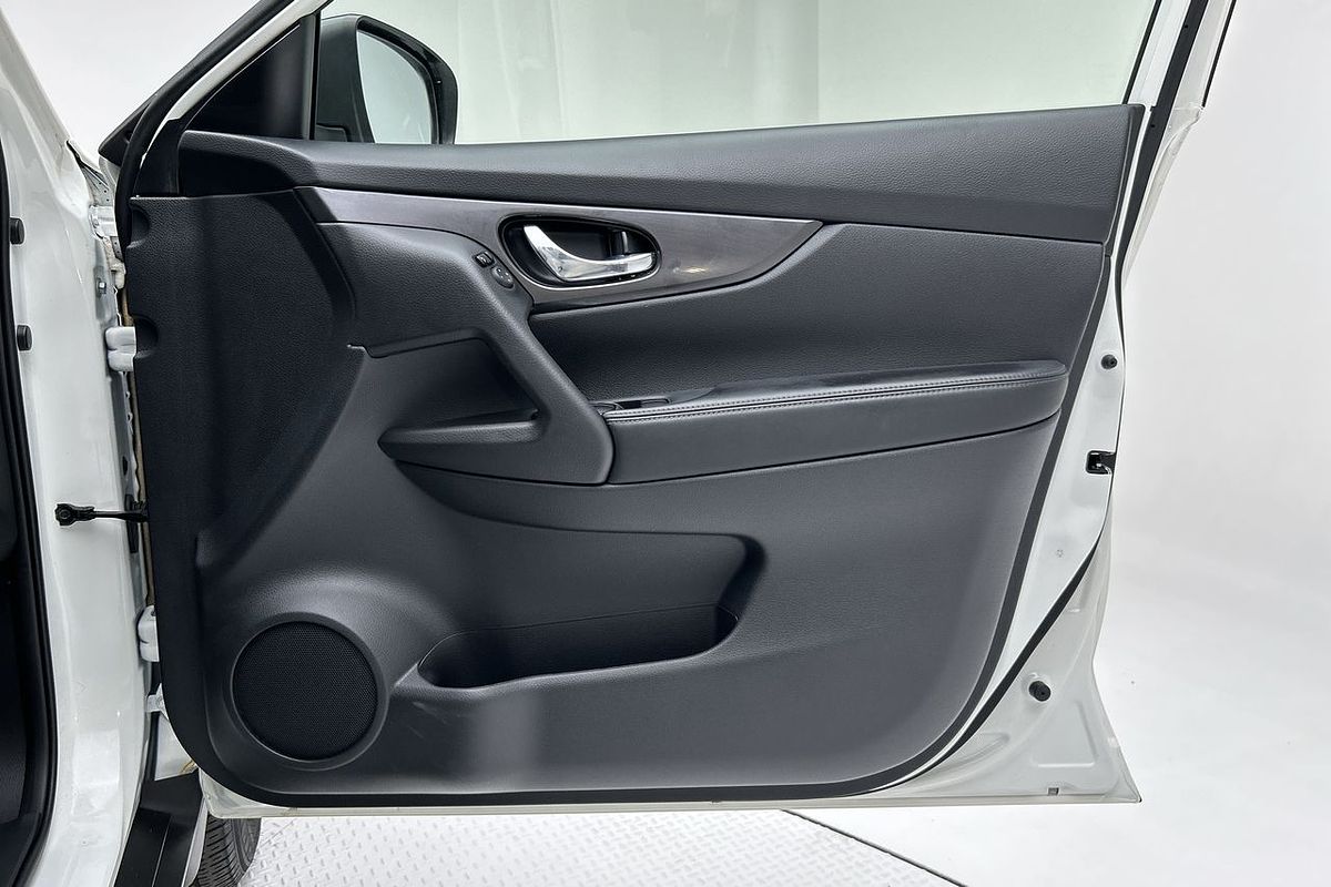 2022 Nissan X-TRAIL ST T32
