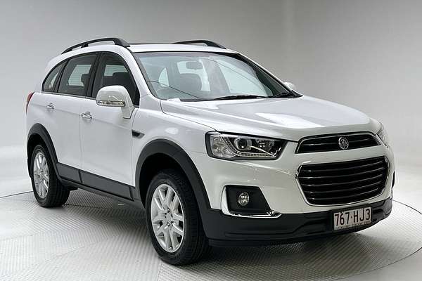2017 Holden Captiva Active CG thumb-0
