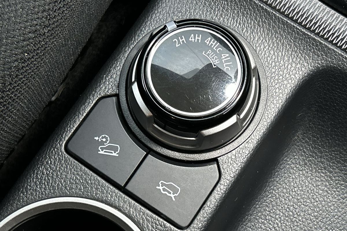 2020 Mitsubishi Triton GLS MR 4X4