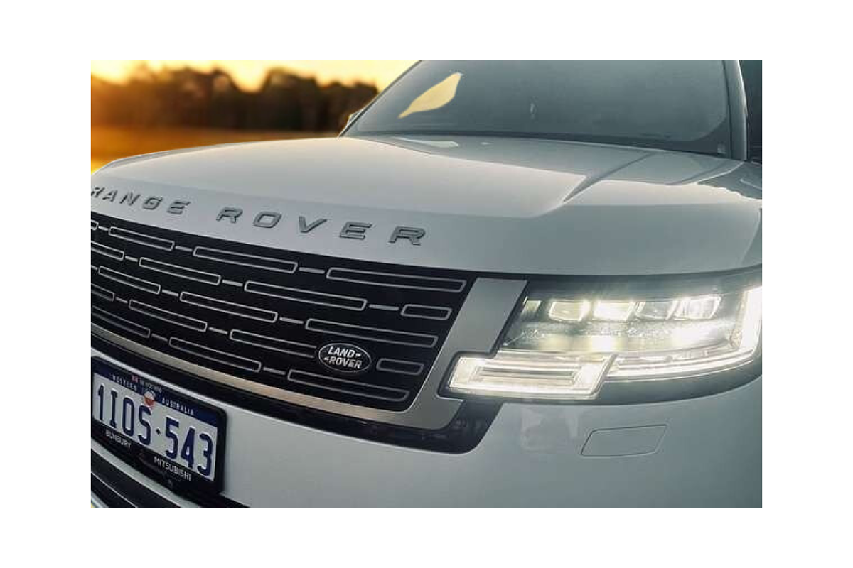2022 Land Rover Range Rover D300 SE L460