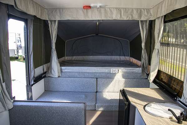 2025 Jayco LARK CAMPER OB.CP-MY25