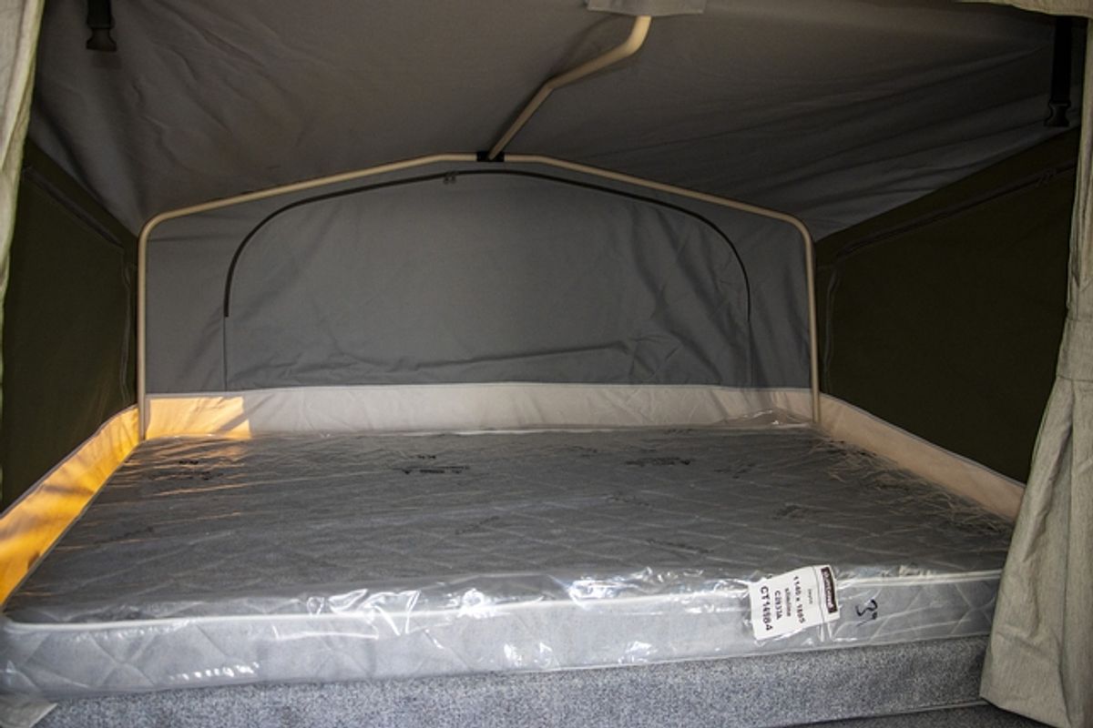 2025 Jayco LARK CAMPER OB.CP-MY25
