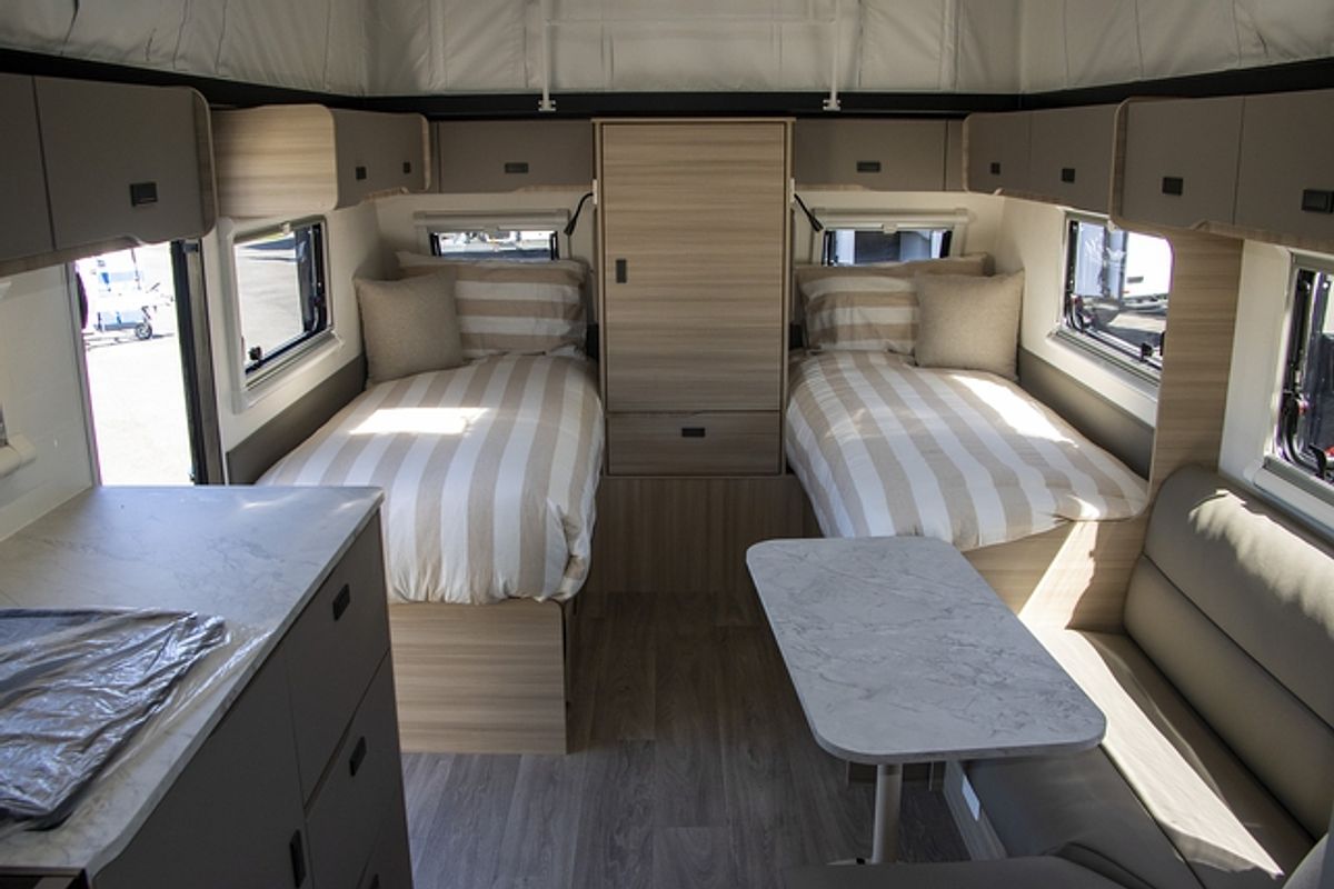 2025 Jayco DISCOVERY POPTOP 16.67-4.OB.DY-MY25
