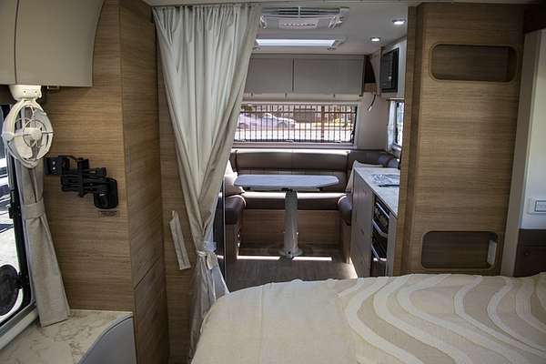 2025 Jayco SILVERLINE CARAVAN 21.65-3.SL-MY25