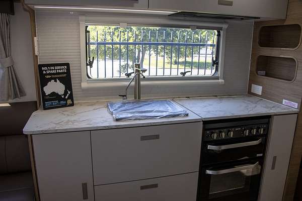 2025 Jayco SILVERLINE CARAVAN 21.65-3.SL-MY25