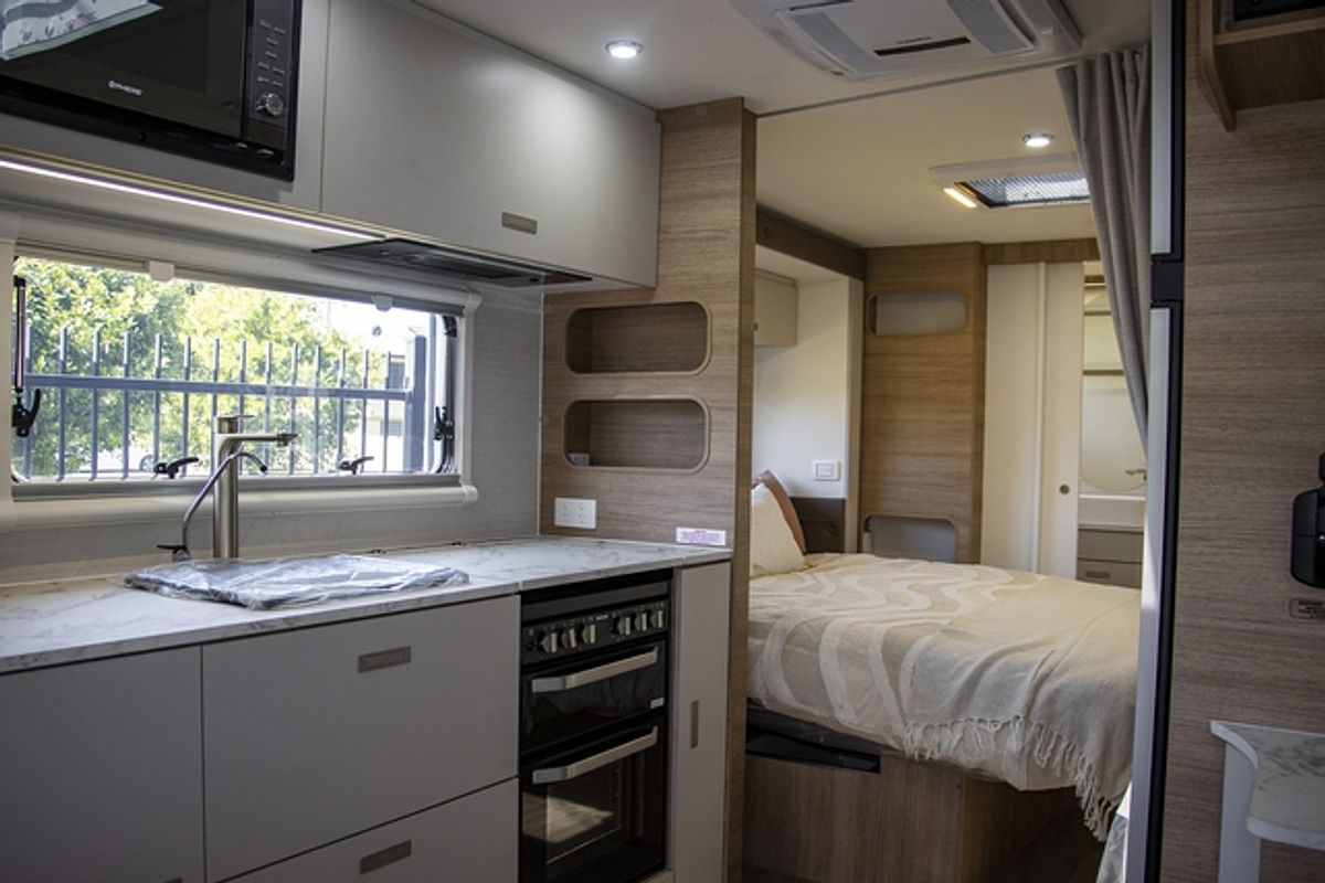 2025 Jayco SILVERLINE CARAVAN 21.65-3.SL-MY25