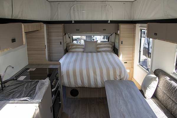 2025 Jayco DISCOVERY POPTOP 17.55-8.DY-MY25