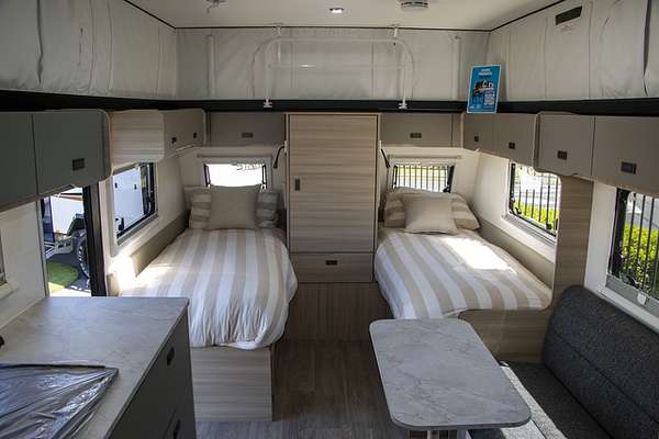 2025 Jayco DISCOVERY POPTOP 16.67-4.DY-MY25