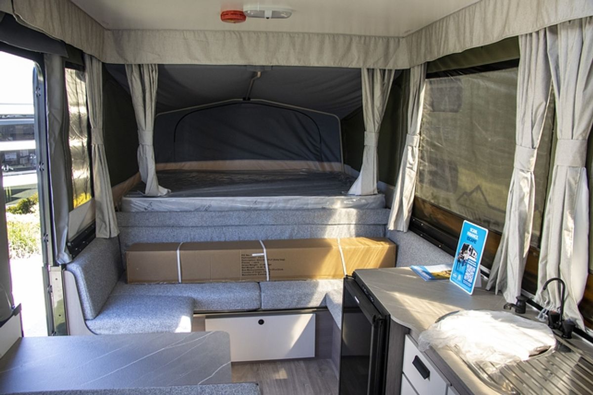 2025 Jayco SWAN CAMPER OB.CP-MY25