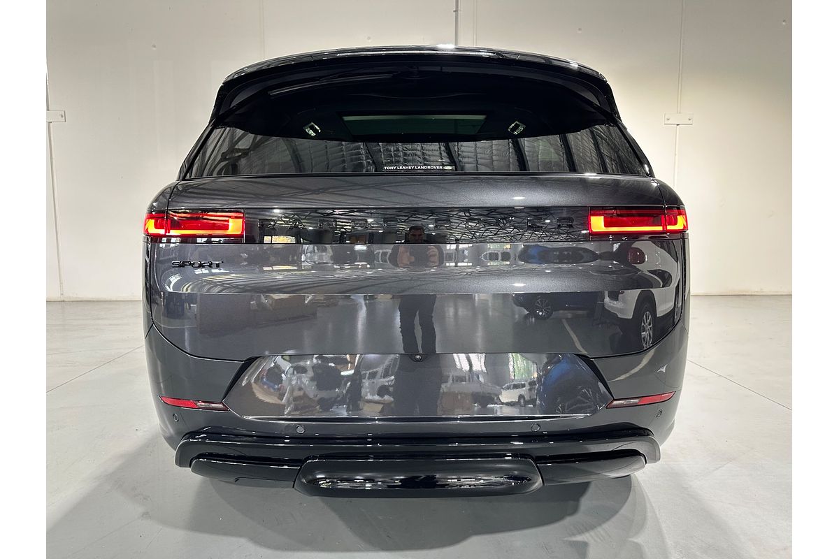 2025 Land Rover Range Rover Sport D300 Dynamic SE L461