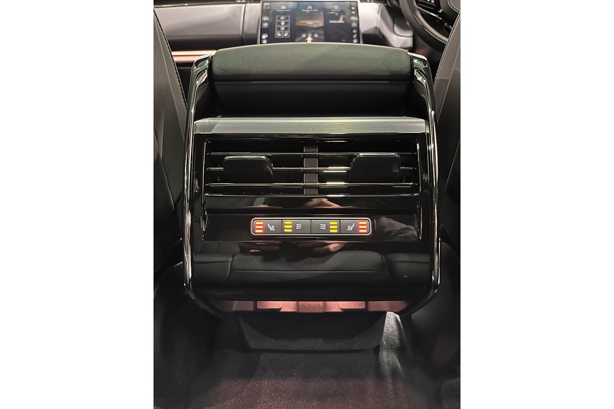 2025 Land Rover Range Rover Sport D300 Dynamic SE L461