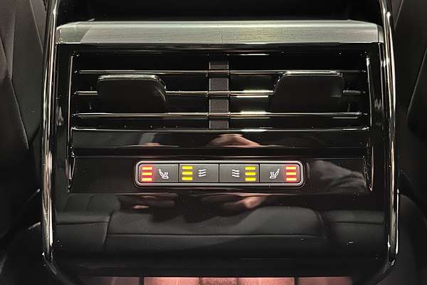 2025 Land Rover Range Rover Sport D300 Dynamic SE L461