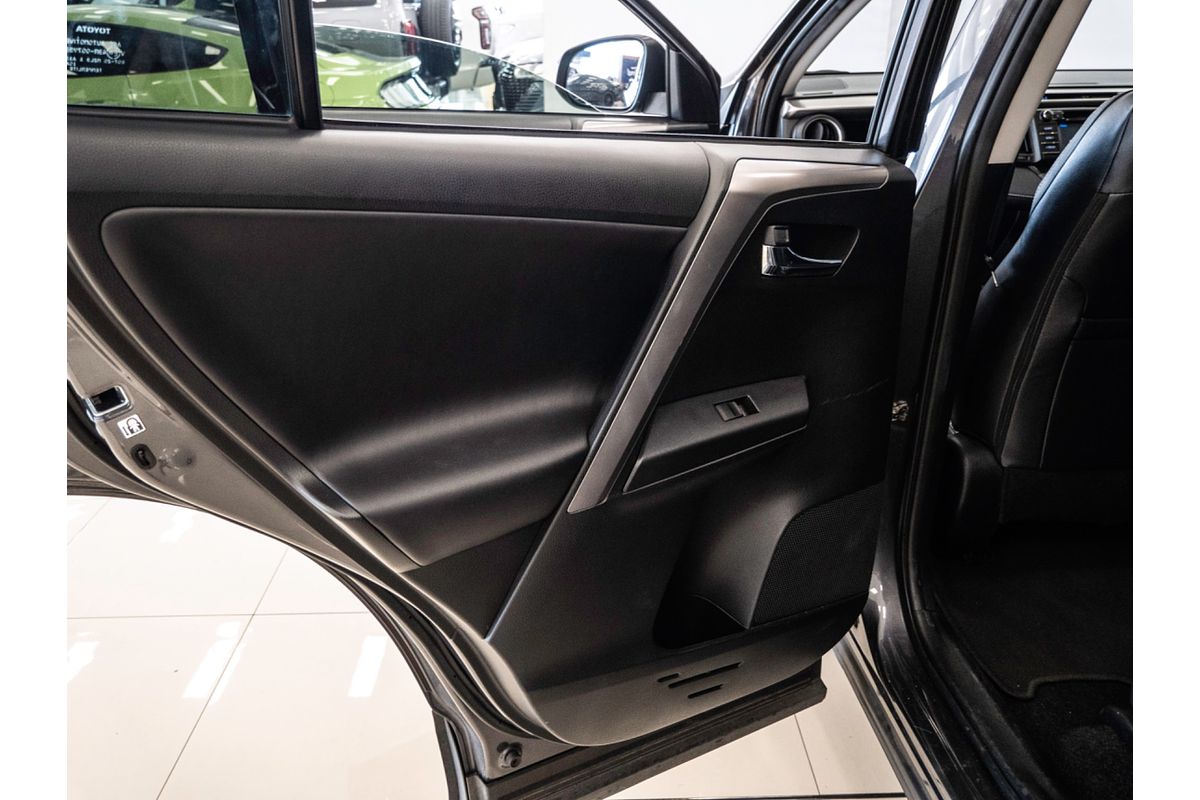 2018 Toyota RAV4 Cruiser ASA44R