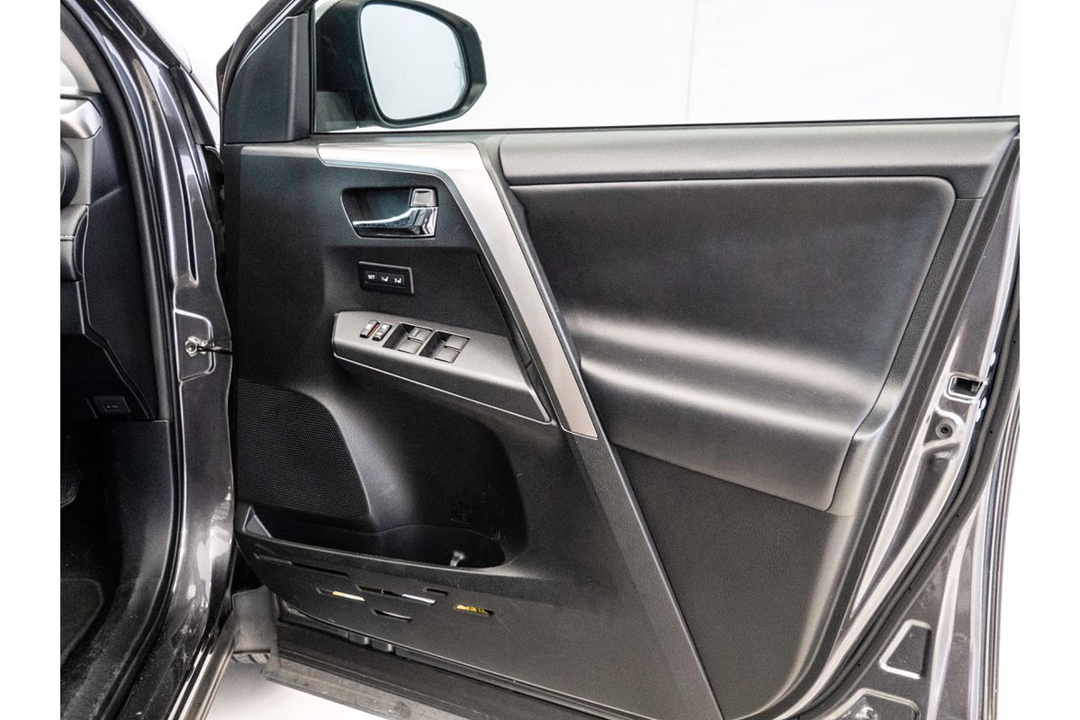 2018 Toyota RAV4 Cruiser ASA44R
