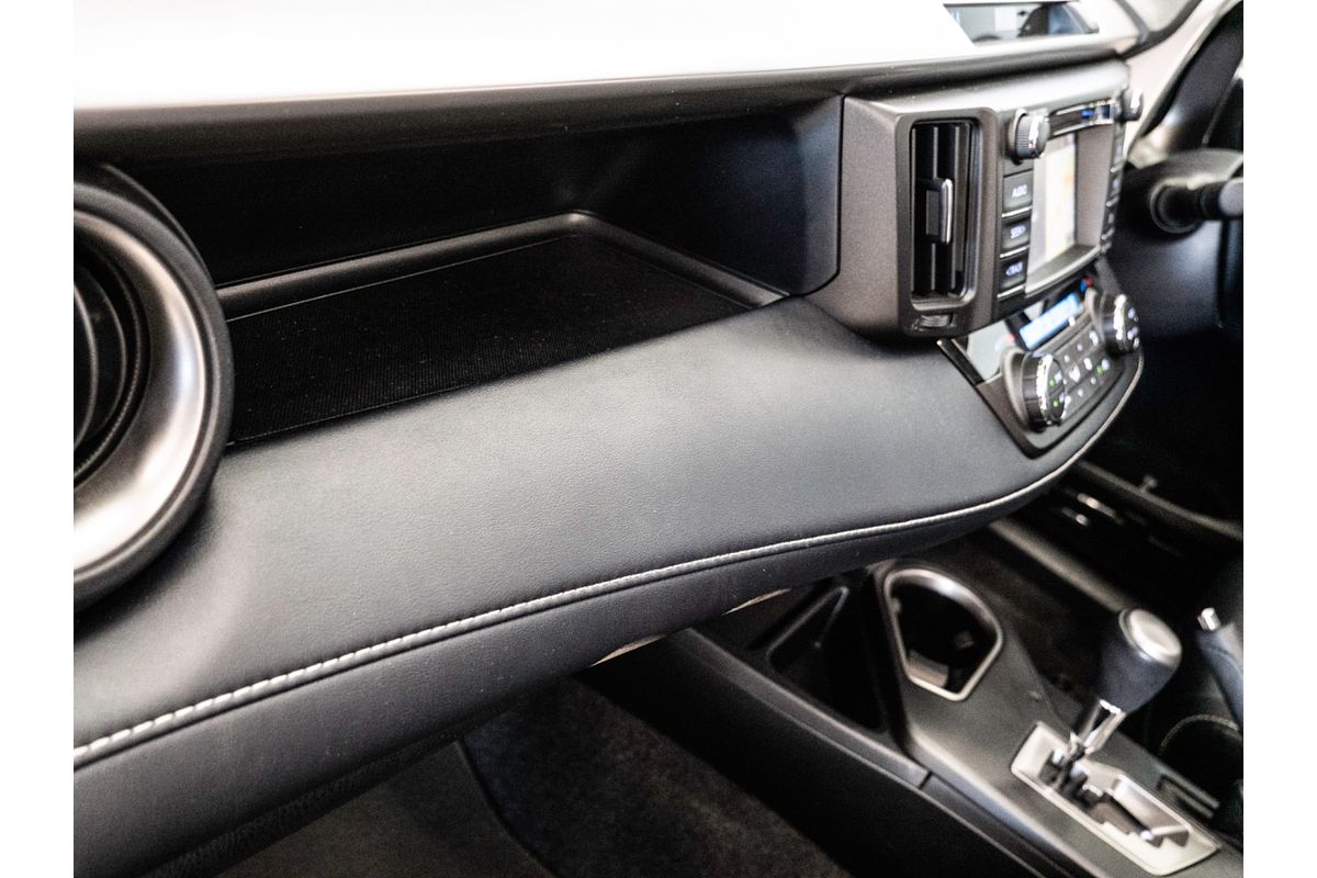 2018 Toyota RAV4 Cruiser ASA44R