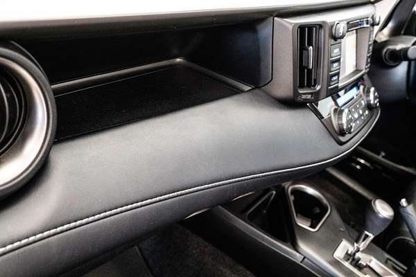 2018 Toyota RAV4 Cruiser ASA44R