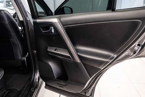2018 Toyota RAV4 Cruiser ASA44R