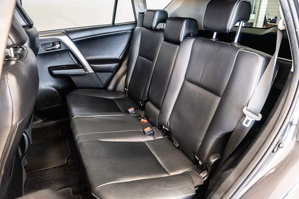 2018 Toyota RAV4 Cruiser ASA44R