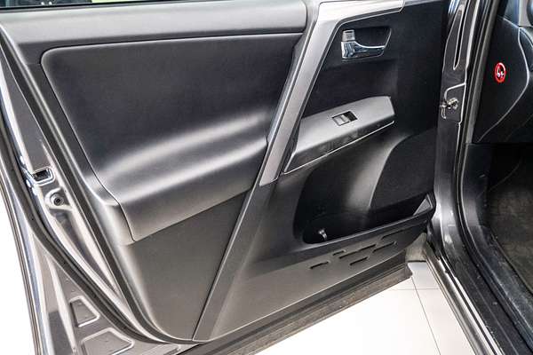 2018 Toyota RAV4 Cruiser ASA44R