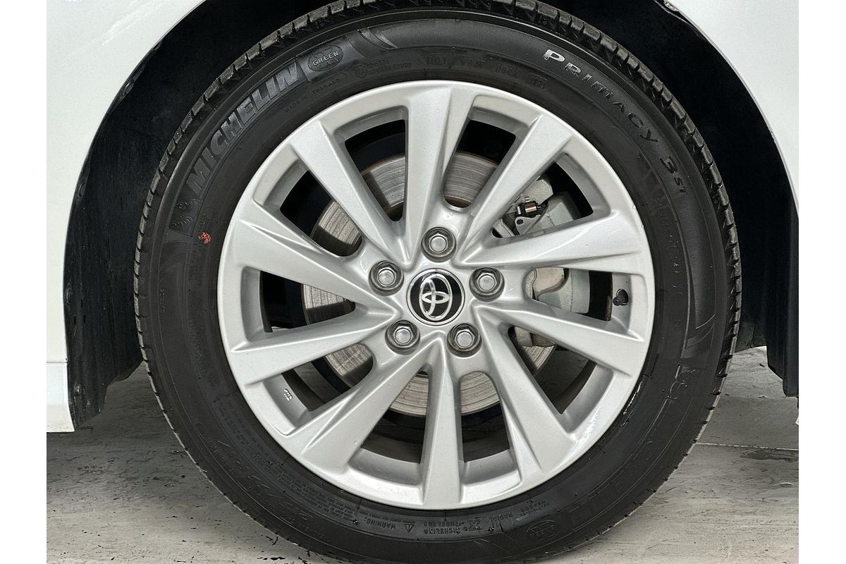 2021 Toyota Camry Ascent AXVH70R