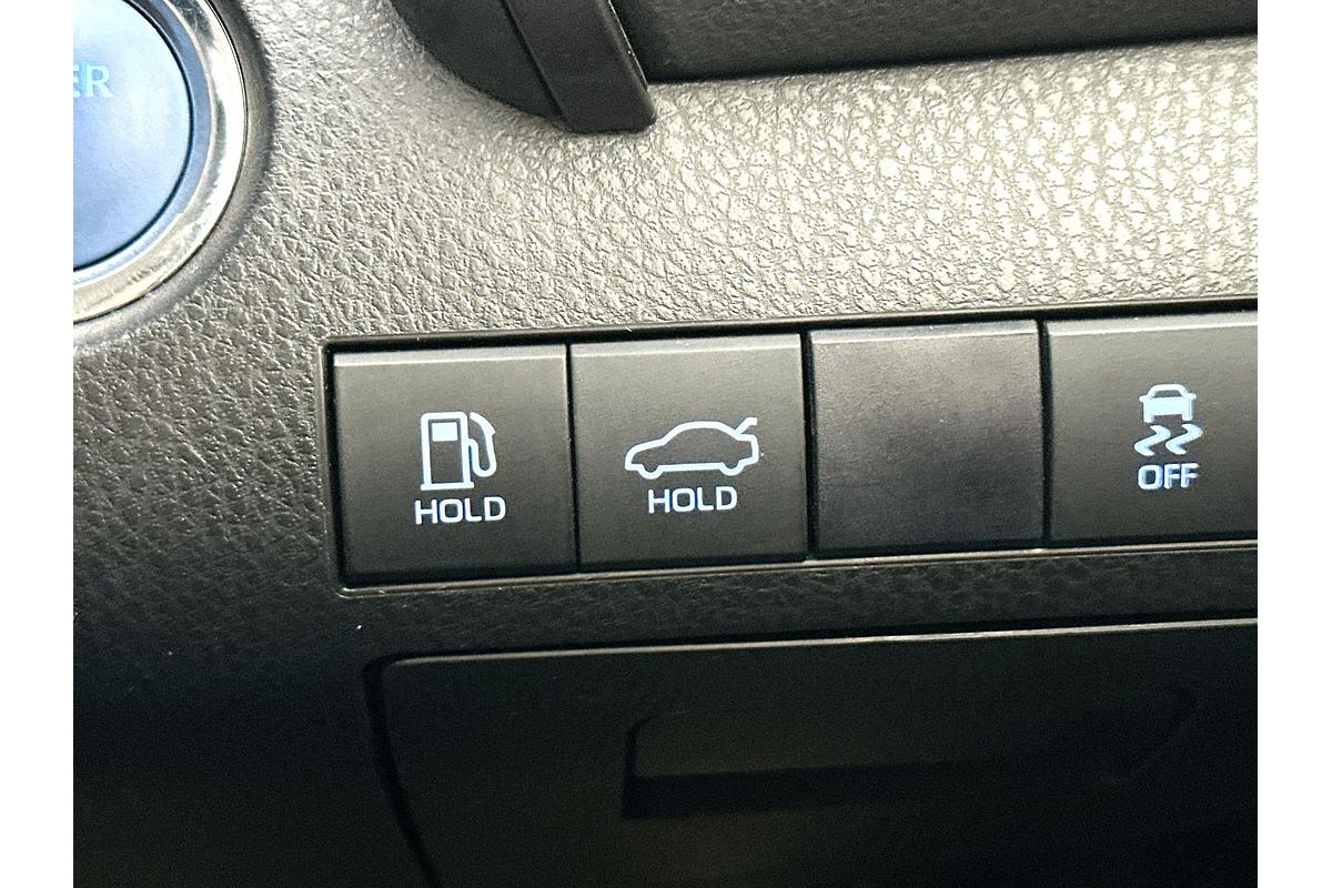 2021 Toyota Camry Ascent AXVH70R