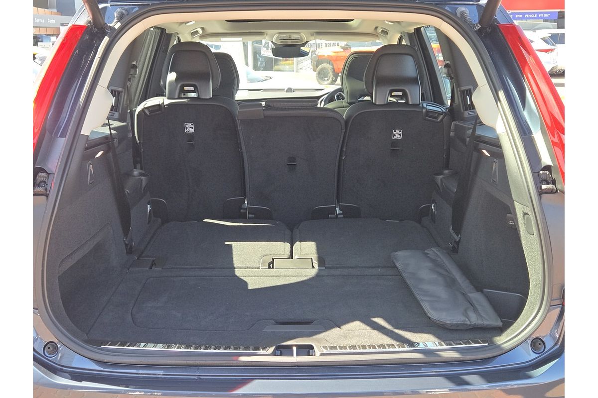 2023 Volvo XC90 Ultimate B6 Bright
