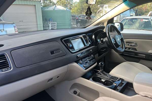 2016 Kia Carnival Si YP