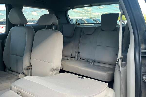 2016 Kia Carnival Si YP