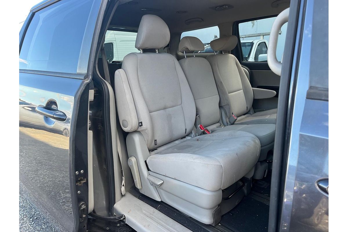 2016 Kia Carnival Si YP
