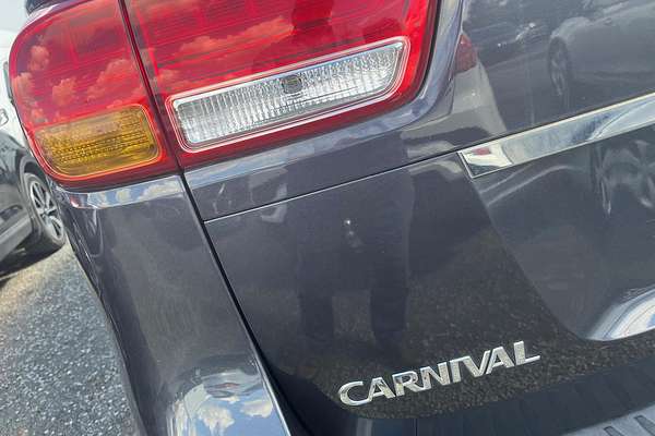 2016 Kia Carnival Si YP