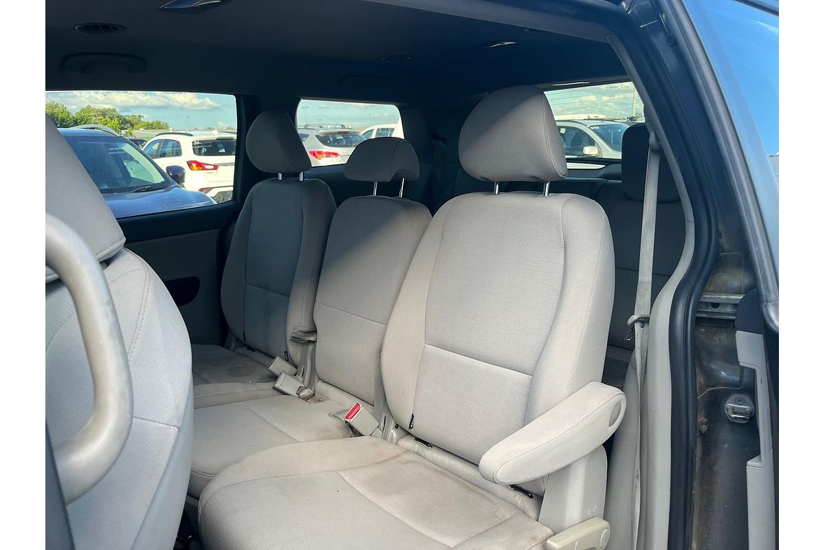 2016 Kia Carnival Si YP
