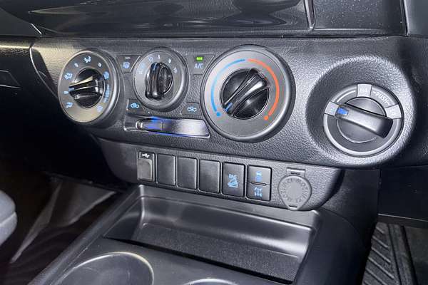 2022 Toyota Hilux SR GUN126R 4X4