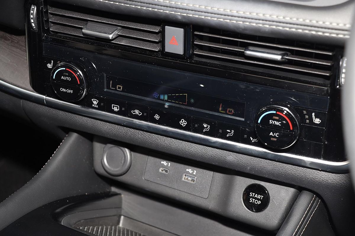 2024 Nissan X-TRAIL ST-L e-POWER T33