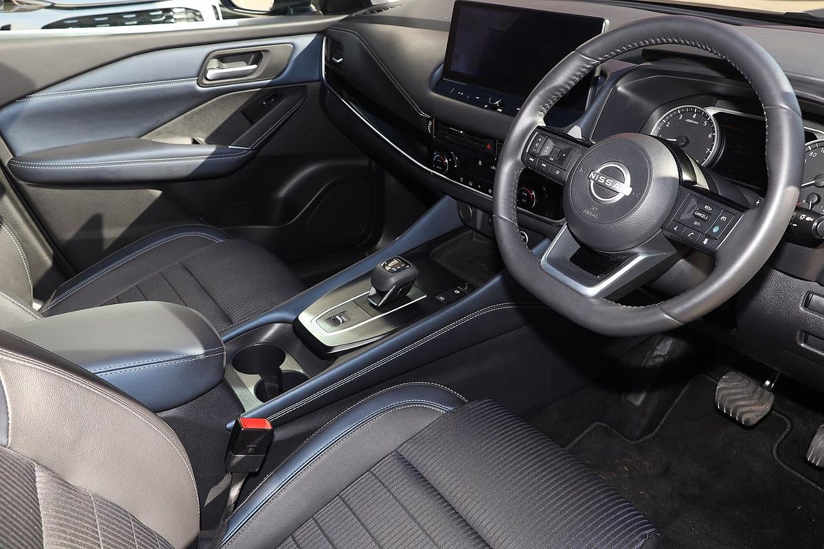 2024 Nissan QASHQAI ST-L J12