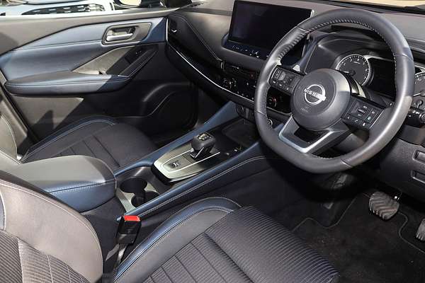 2024 Nissan QASHQAI ST-L J12