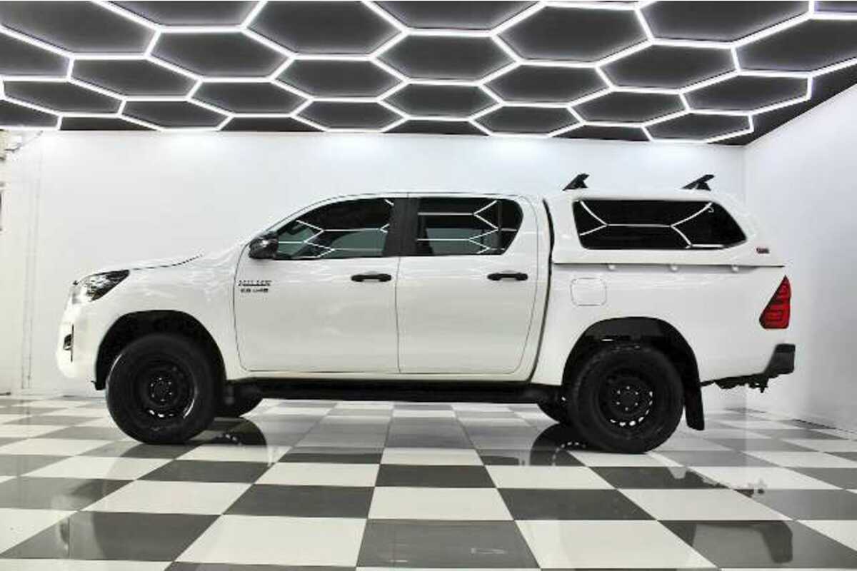 2018 Toyota HILUX SR DUAL CAB GUN126R