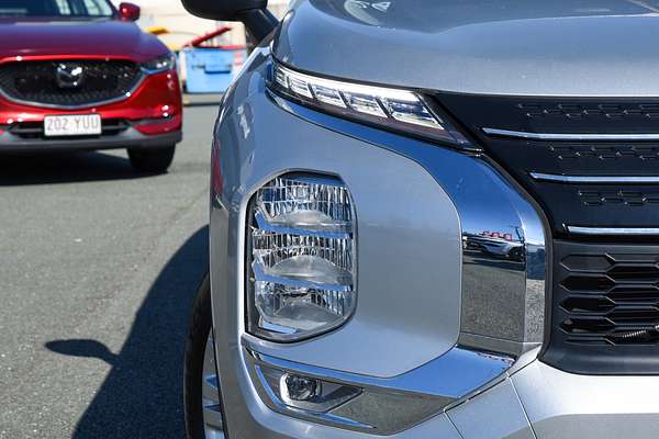 2024 Mitsubishi Outlander LS ZM