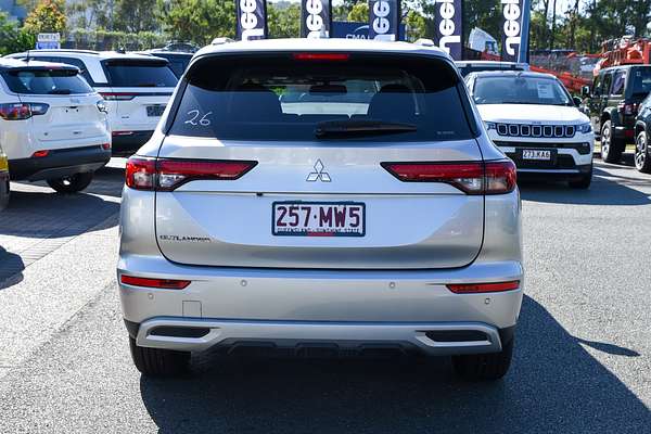 2024 Mitsubishi Outlander LS ZM