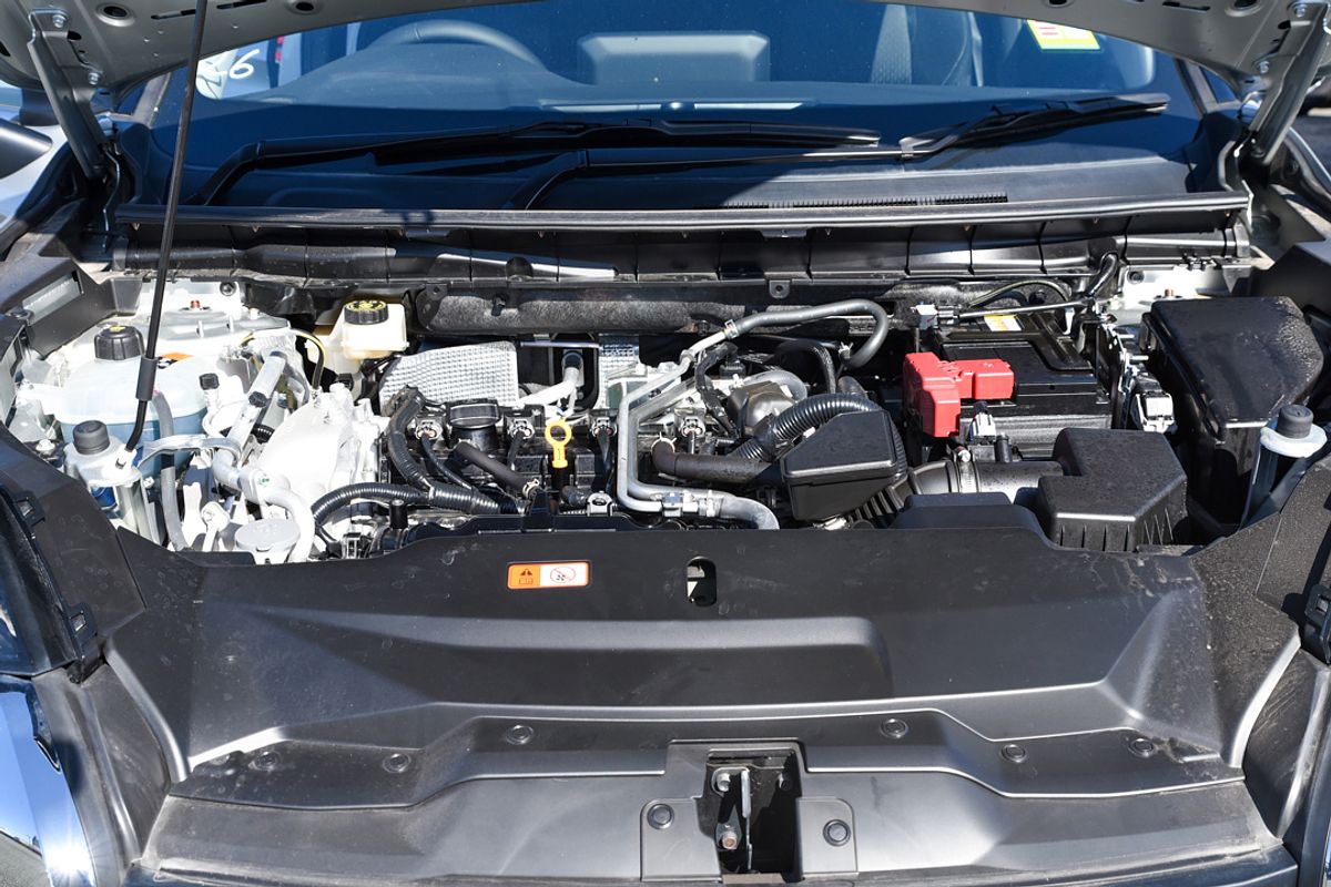 2024 Mitsubishi Outlander LS ZM