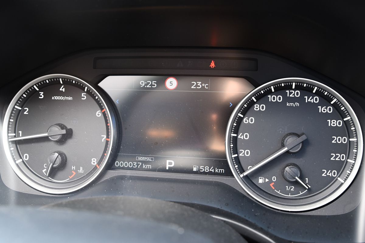 2024 Mitsubishi Outlander LS ZM