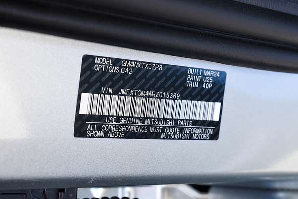 2024 Mitsubishi Outlander LS ZM