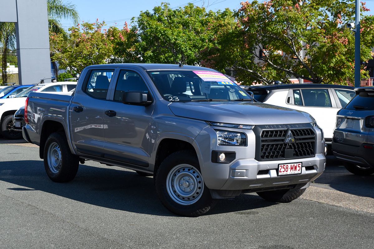 2024 Mitsubishi Triton GLX MV 4X4