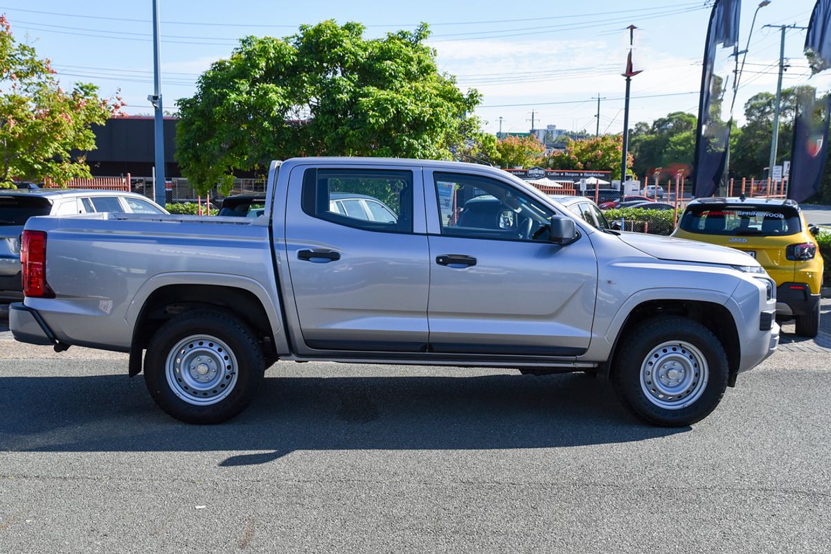 2024 Mitsubishi Triton GLX MV 4X4