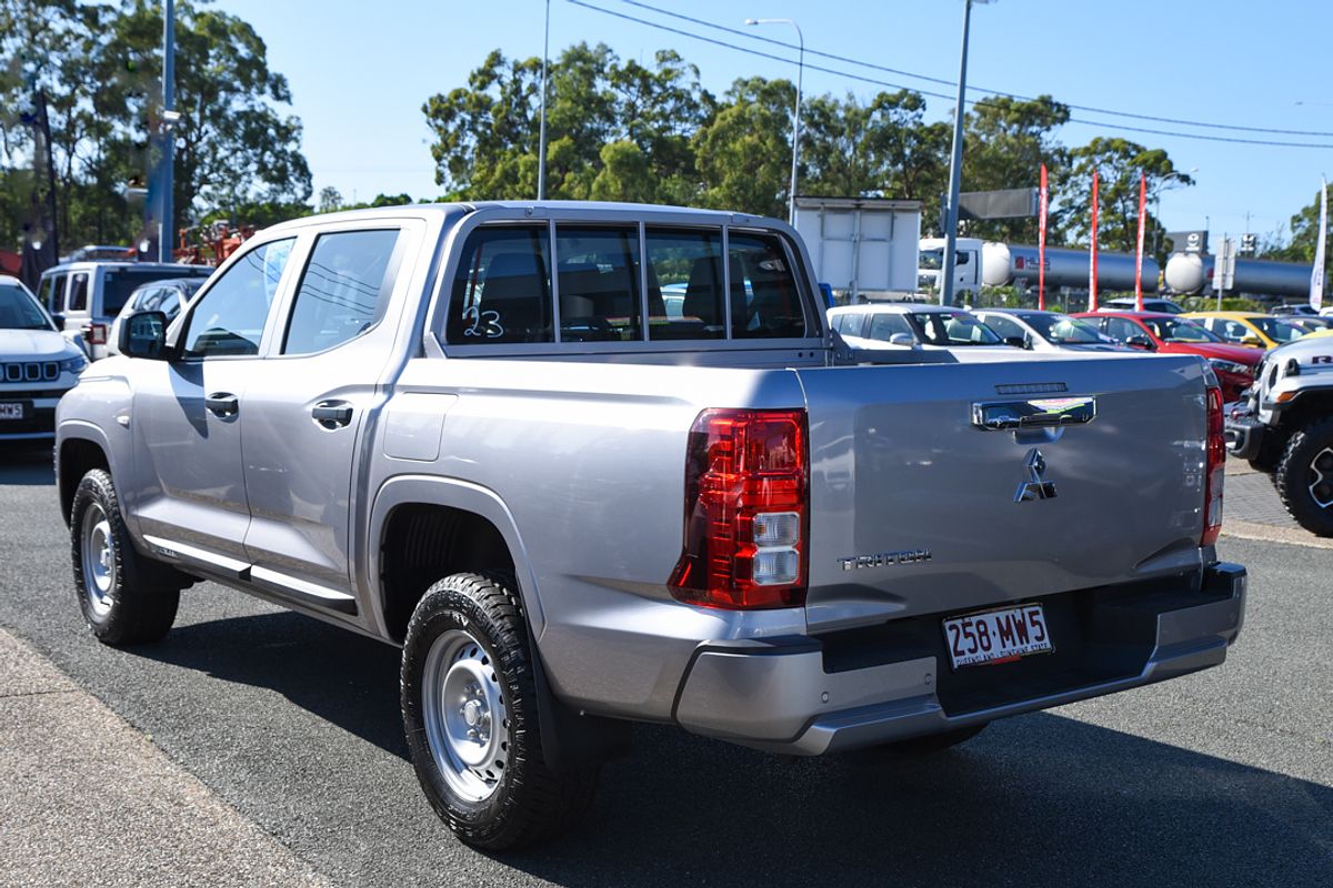 2024 Mitsubishi Triton GLX MV 4X4