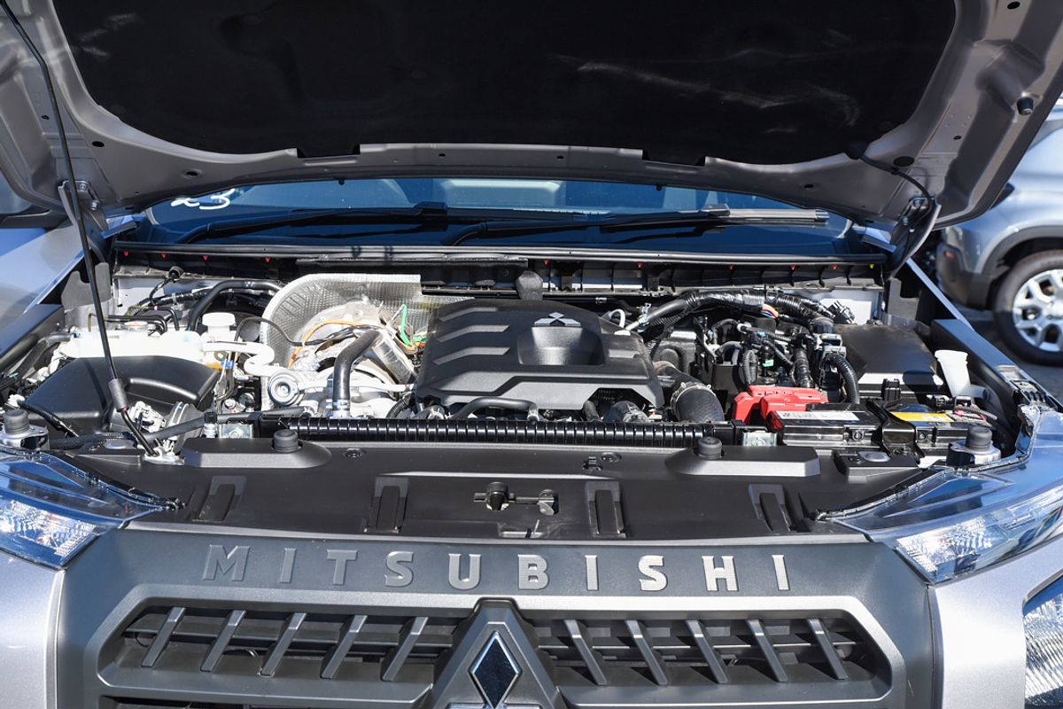 2024 Mitsubishi Triton GLX MV 4X4