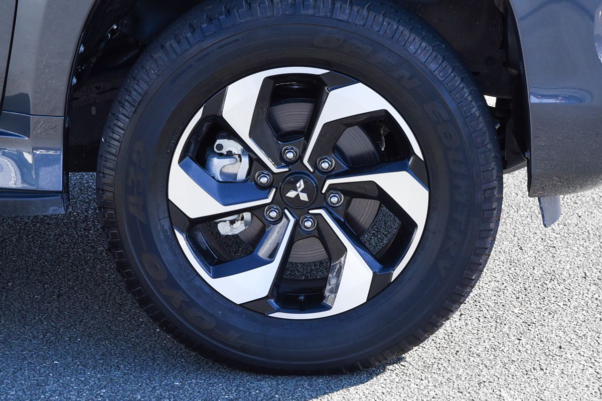2024 Mitsubishi Pajero Sport GLS QG