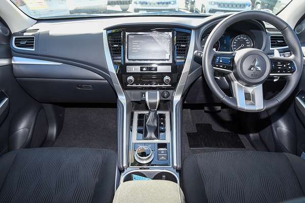 2024 Mitsubishi Pajero Sport GLS QG