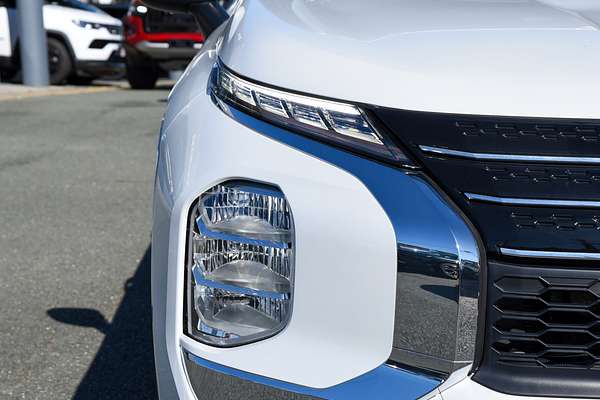 2023 Mitsubishi Outlander PHEV ES ZM